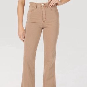 WRANGLER westward high rise bootcut jeans in the color tan size 30